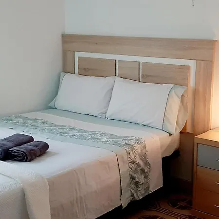 Zona Tranquila Y Cultural בית אירוח טראגונה