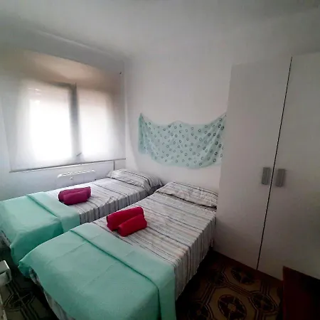 Zona Tranquila Y Cultural טראגונה