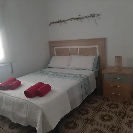 Zona Tranquila Y Cultural טראגונה